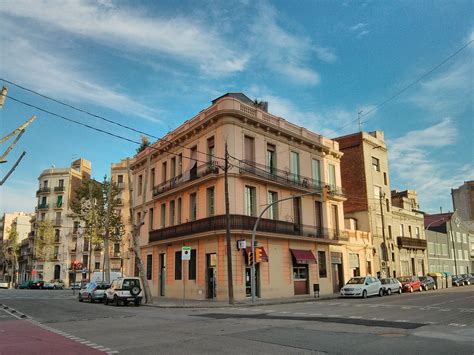 new loquo barcelona|Poblenou, de zona fabril a barrio más de moda en Barcelona